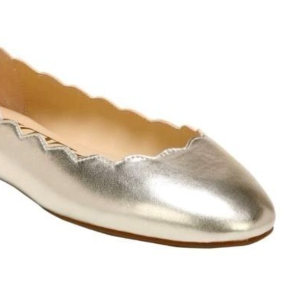 Sam & Libby Shoes - NWT Sam & Libby Round toe Gold ballet flats